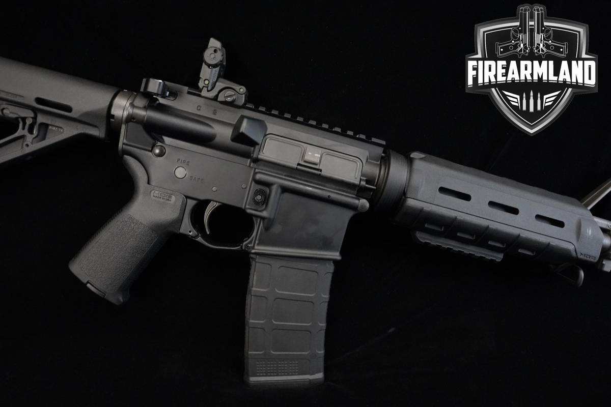 Colt M4 Carbine 5.56 NATO AR-15 AR15 AR Colt-M4 Carbine AR-15-AR15 AR 3MAGS