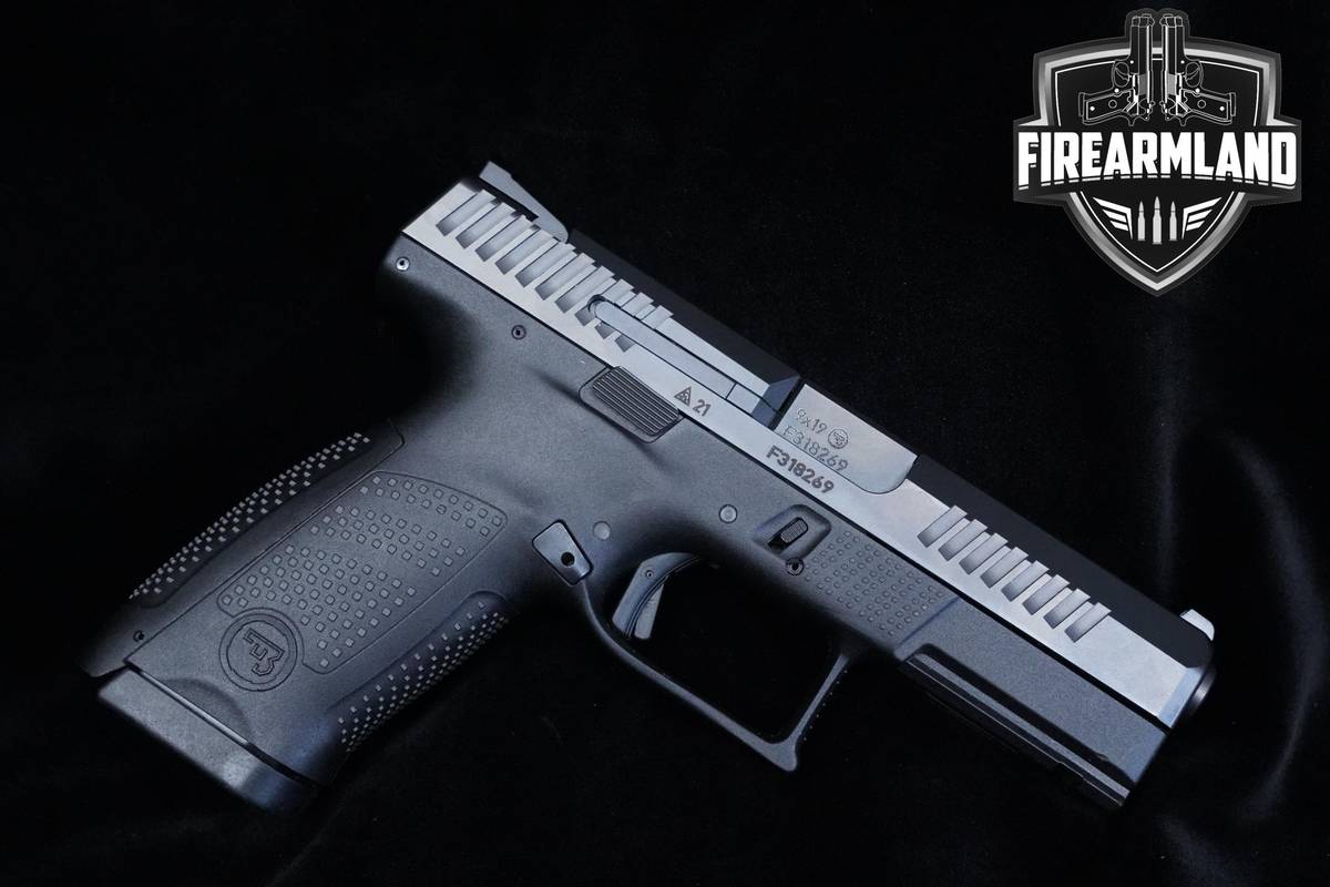 CZ P-10 C 9mm 4.02 CZ P10 P10C +2 MAGS & ORIG CASE