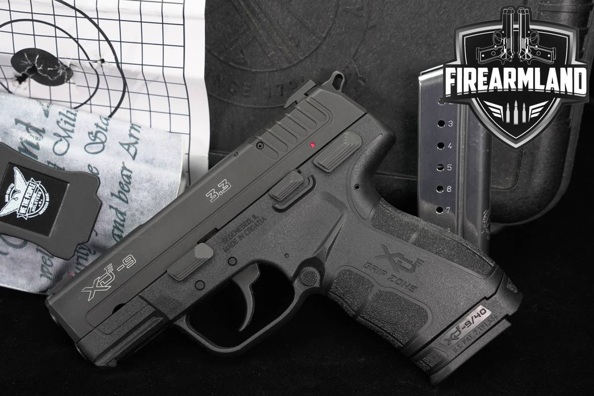 Springfield Armory XD-E 9mm 3.3" XDE Pistol +2 MAGS, ORIG CASE & HOLSTER