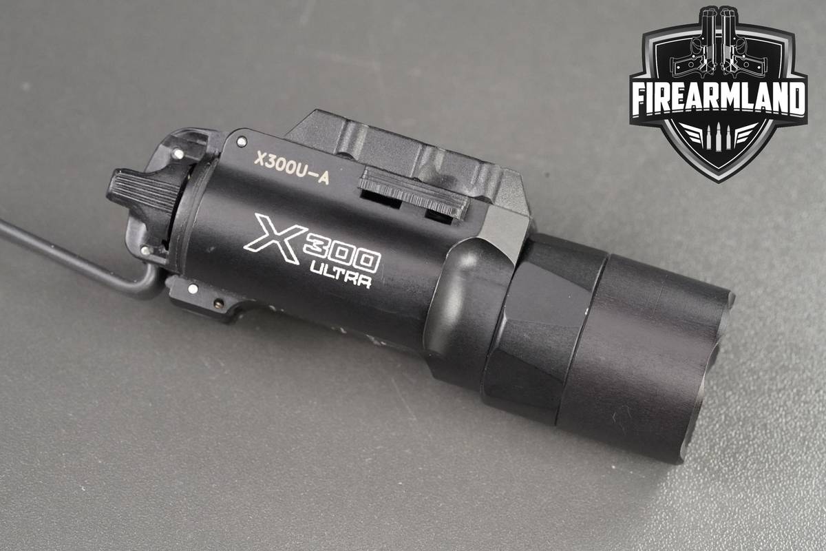 TACTICAL SureFire X300 Ultra SureFire-X300-Ultra