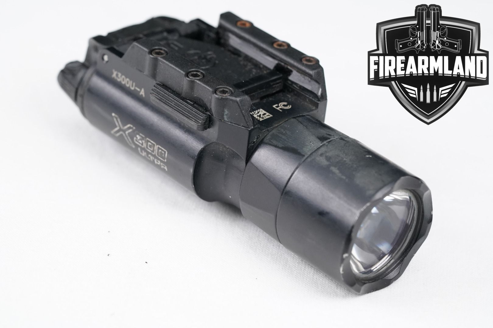 SureFire X300 Ultra X300U-A 1,000 Lumens 11,300 Candela | Sold