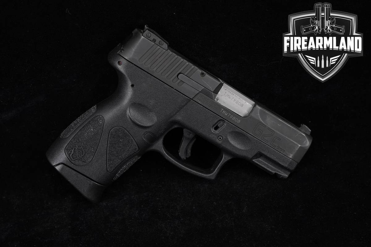 Taurus G2c 9mm 3.2" G2-C PT111 +2 MAGS, ORIG BOX & HOLSTER