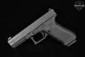 Glock 17 Gen4 9mm Luger Black in Good Condition Image 2