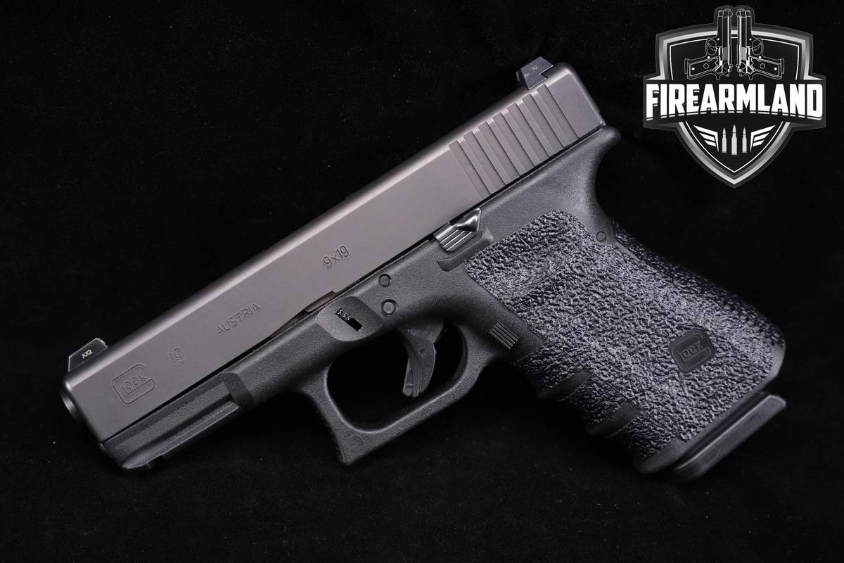 Glock 19 Gen3 9mm 4.02" G19 Gen 3 +2 MAGS & ORIG CASE