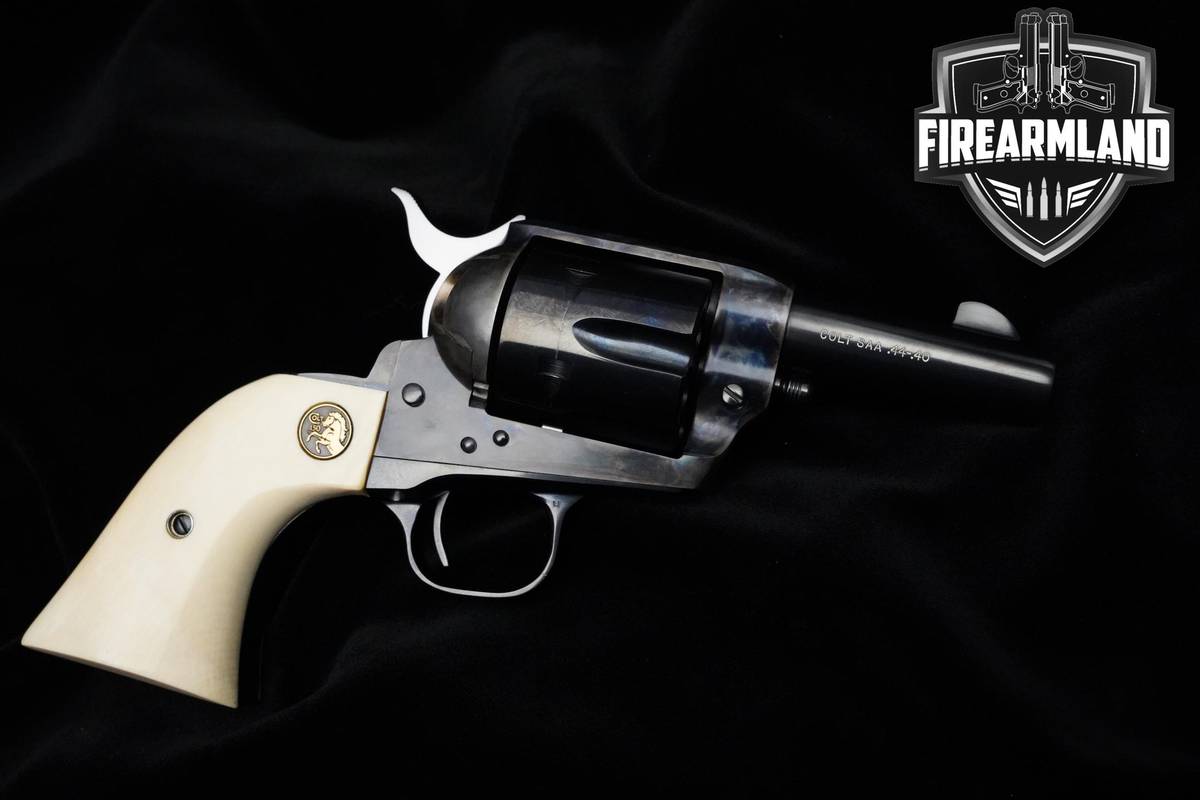 LIKE-NEW Colt Single Action Army Sheriff's Model 44-40 Win 3" Colt SAA 2005