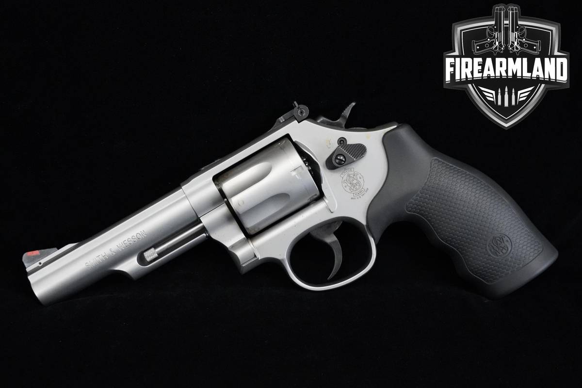 Smith & Wesson (S&W) Model 66-8 Combat Magnum 357 Magnum 4" S&W 66-8 DA/SA
