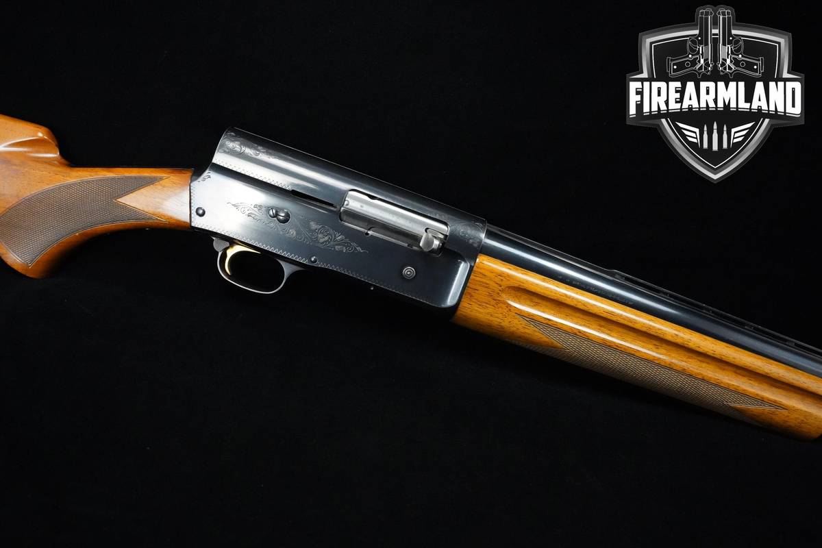 1969 Browning Auto-5 Light Twelve 12-Gauge 27.3" Blued Browning VENT RIB