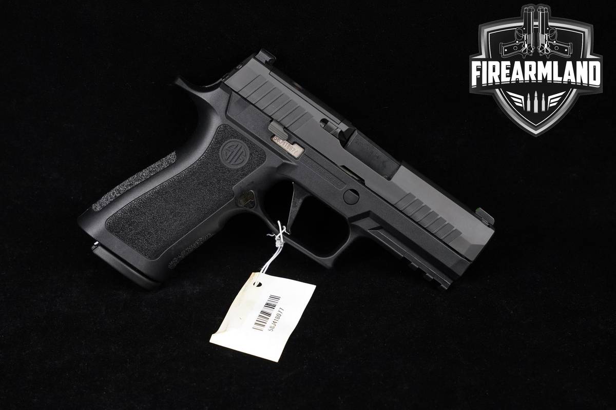 LNIB Sig Sauer P320 XCarry Pro 9mm 3.9" P-320 X-Carry +3 MAGS & ORIG CASE