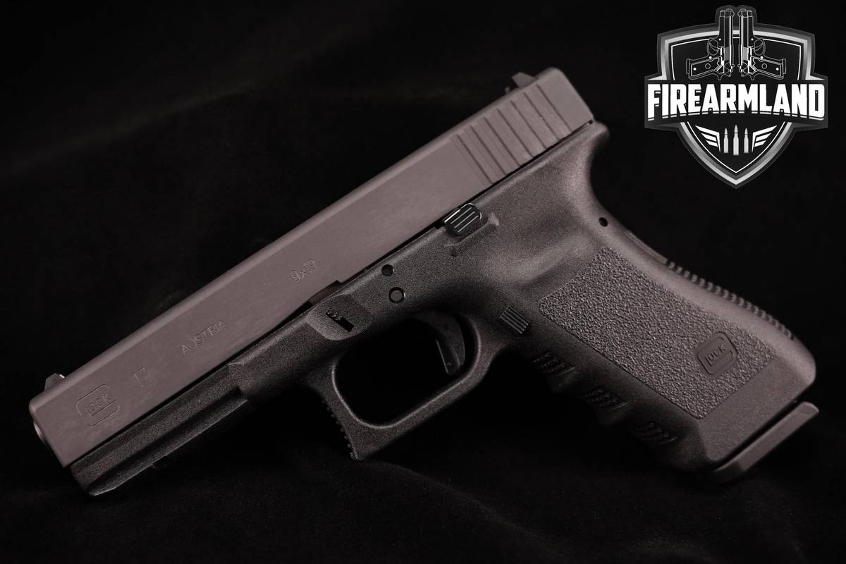 Glock 17 Gen 3 G17 9mm 4.49" Glock-17 G-17 Gen-3 +2 MAGS & ORIG CASE