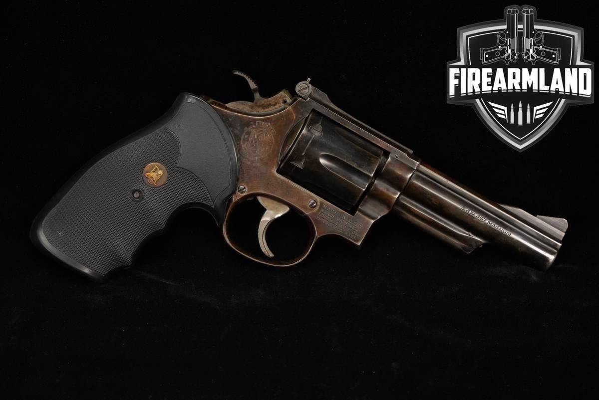 1970s Smith & Wesson Model 19-4 Combat Magnum S&W 357 Mag Blued DA/SA