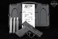 Smith & Wesson (S&W) M&P9 Shield M2.0, No Thumb Safety 9mm Luger Black in Excellent Condition Image 2