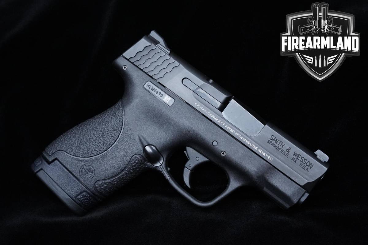 Smith & Wesson (S&W) M&P9 Shield 9mm Armornite M&P9 S&W Shield M&P-9 3 MAGS