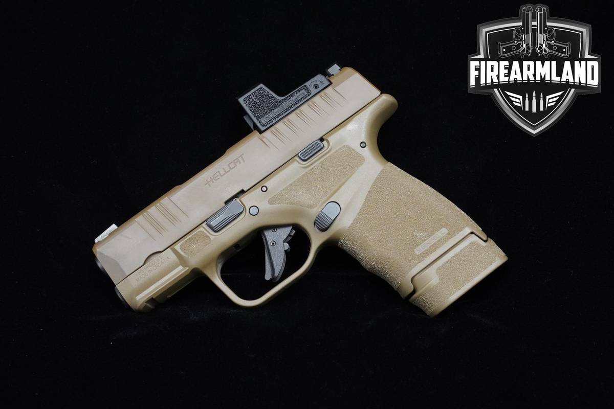 Springfield Armory Hellcat FDE 9mm 3" Springfield +2 MAGS & ORIG CASE