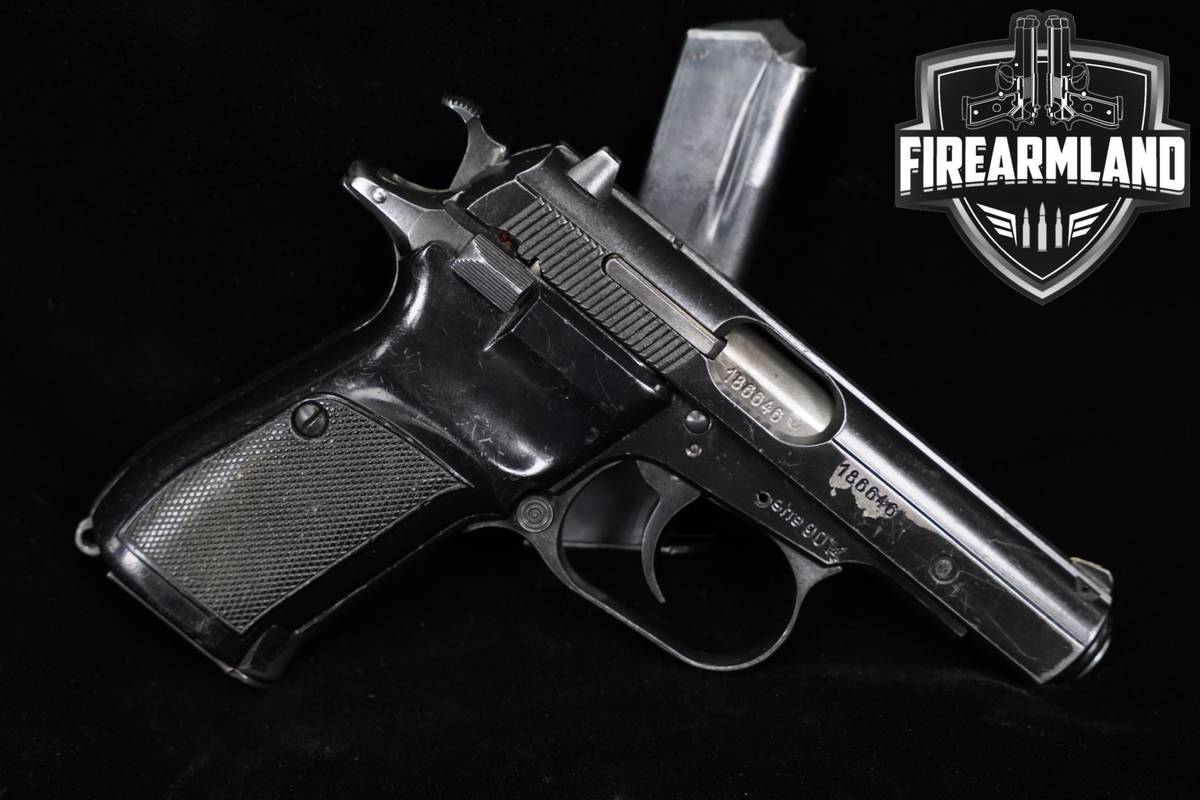 1990 CZ 82 9x18mm Makarov 3.8" CZ82 CZECHOSLOVAKIA +2 MAGS