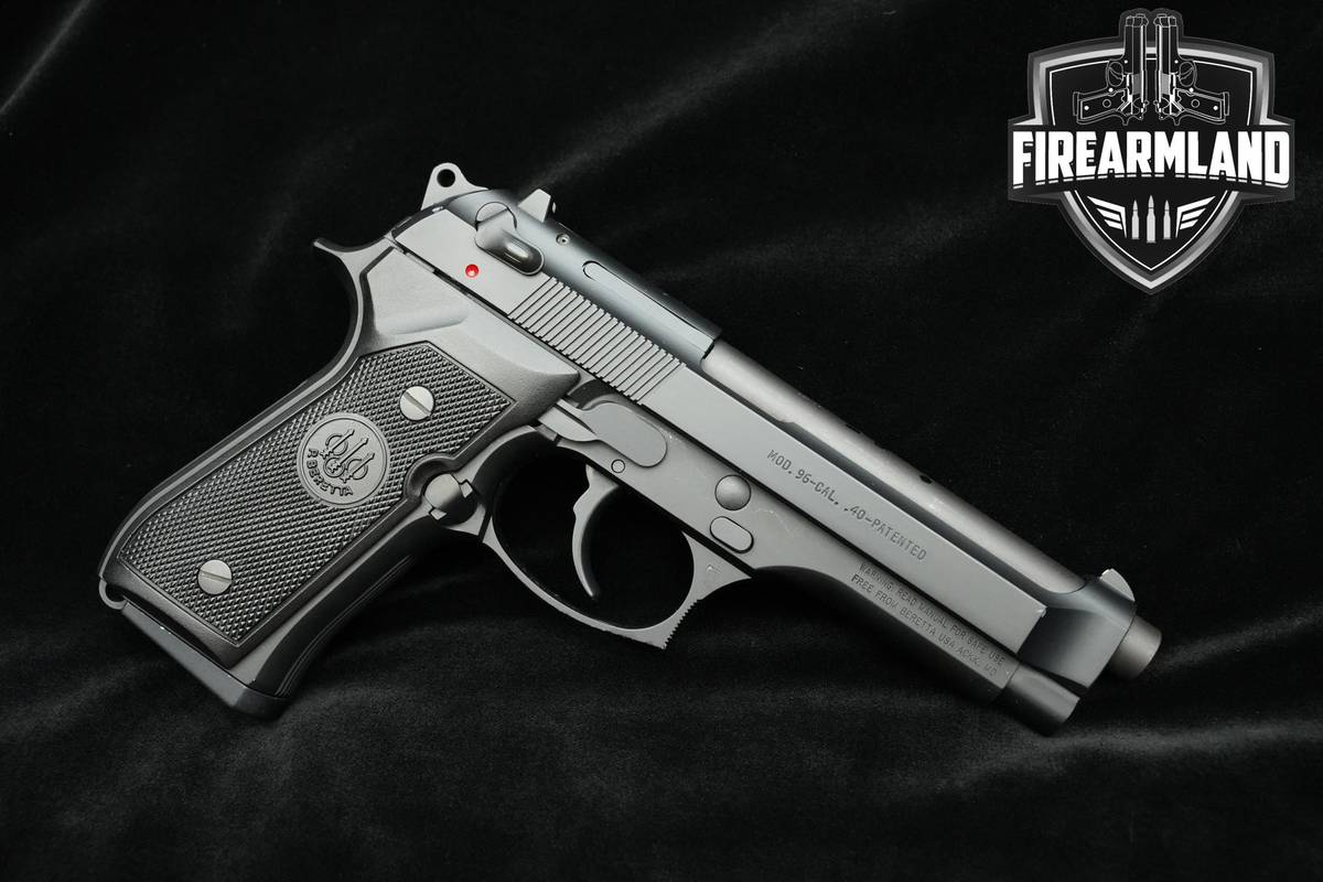 Beretta Model 96 40-S&W 4.9" Black Bruniton 96 Beretta +2 MAGS