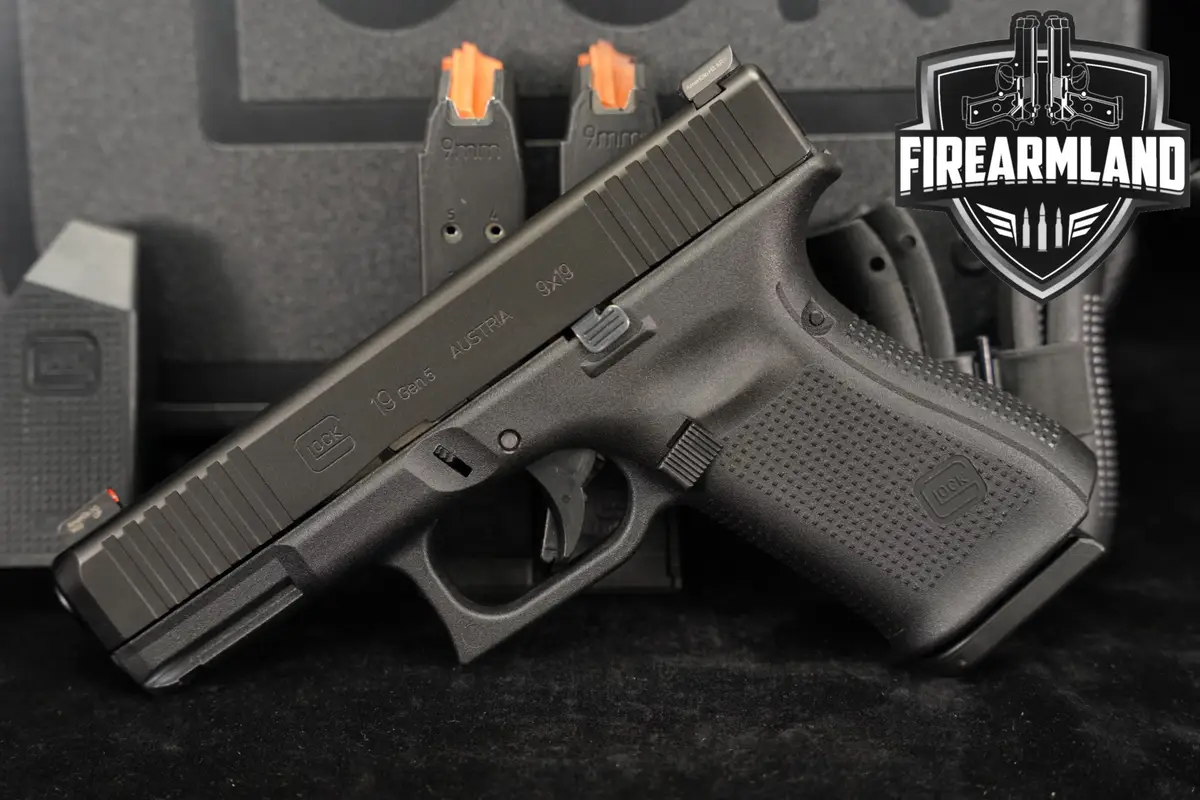 Glock 19 Gen5 FS G19 Gen 5 9mm 4.02 +3 MAGS & ORIG CASE