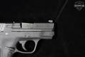Smith & Wesson (S&W) M&P40 Shield M1.0 .40 S&W Armornite in Excellent Condition Image 5