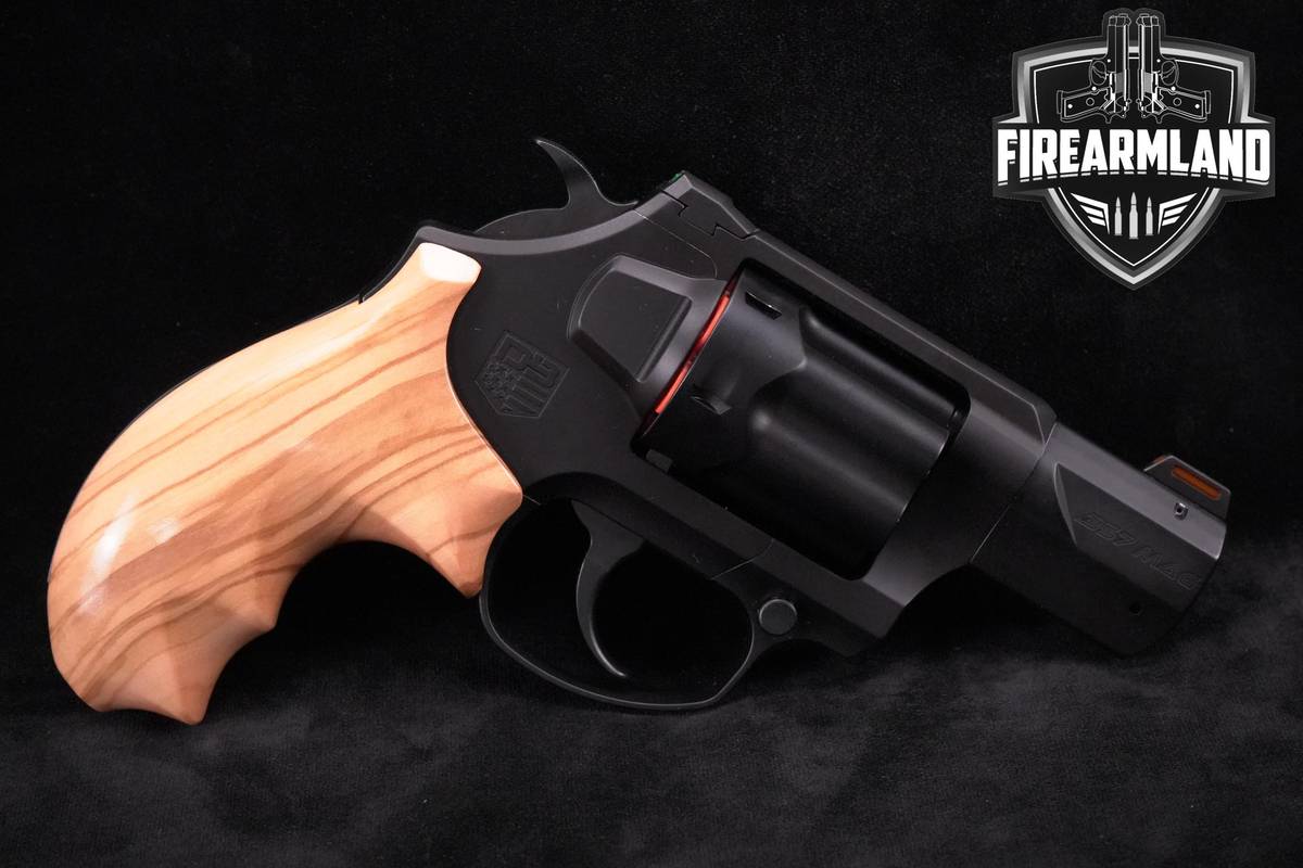 Diamondback SDR 357 Magnum 2" Diamondback DB-SDR +ORIG BOX & HOLSTER