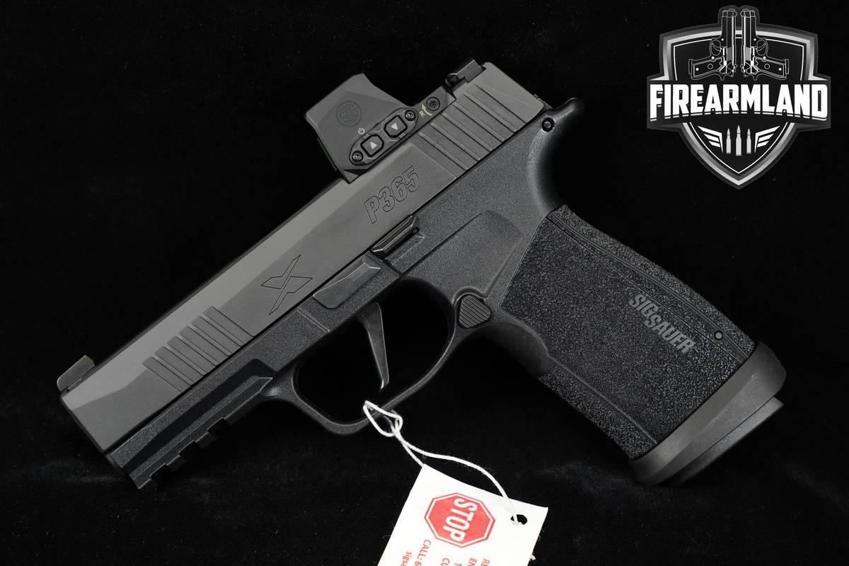LNIB Sig Sauer P365 XMacro 9mm 3.7" P-365 Macro +3 MAGS, OG CASE & ROMEO-X