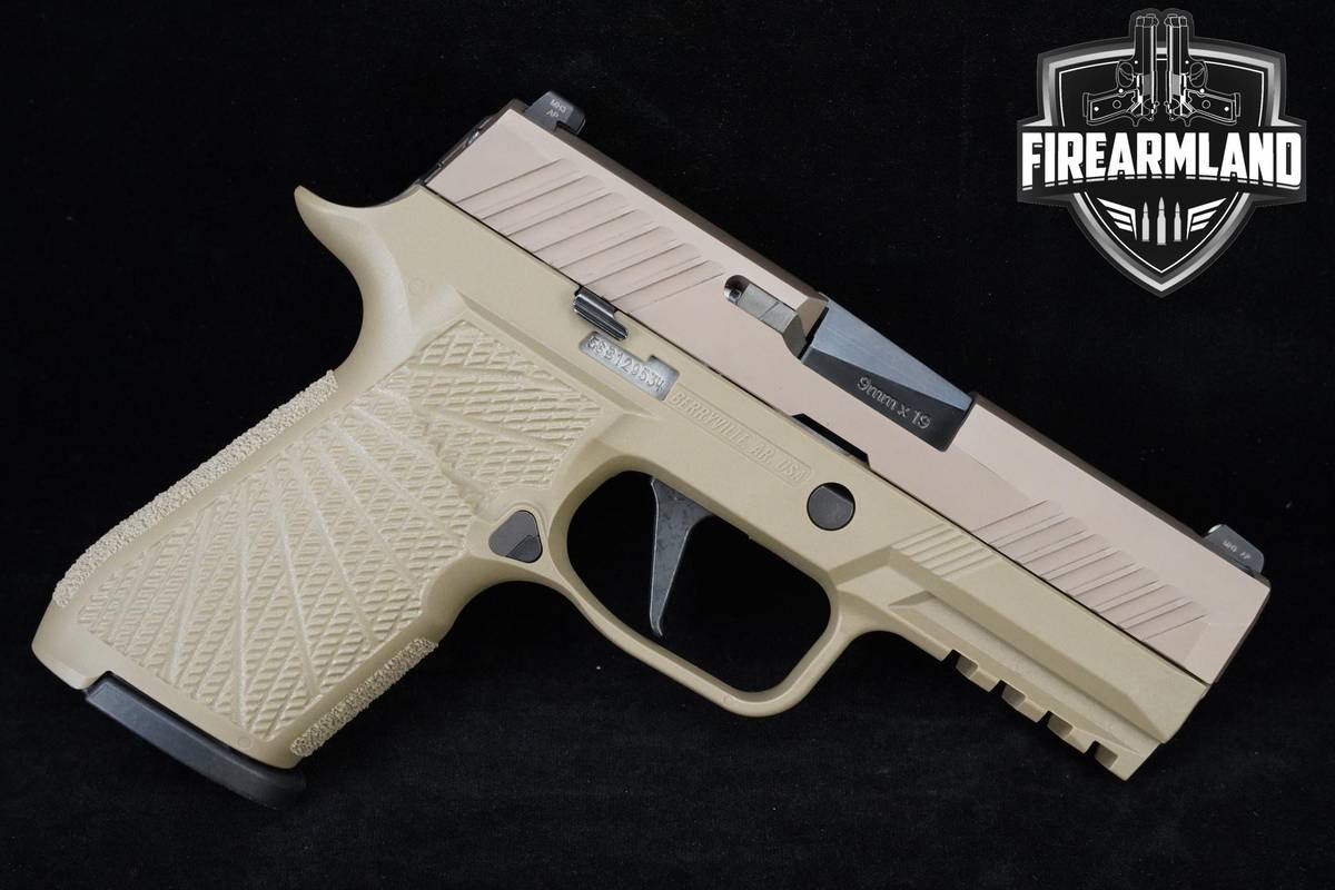 Sig Sauer P320 Compact 9mm 3.9" Coyote PVD Sig-Sauer P320 3MAGS & ORIG CASE