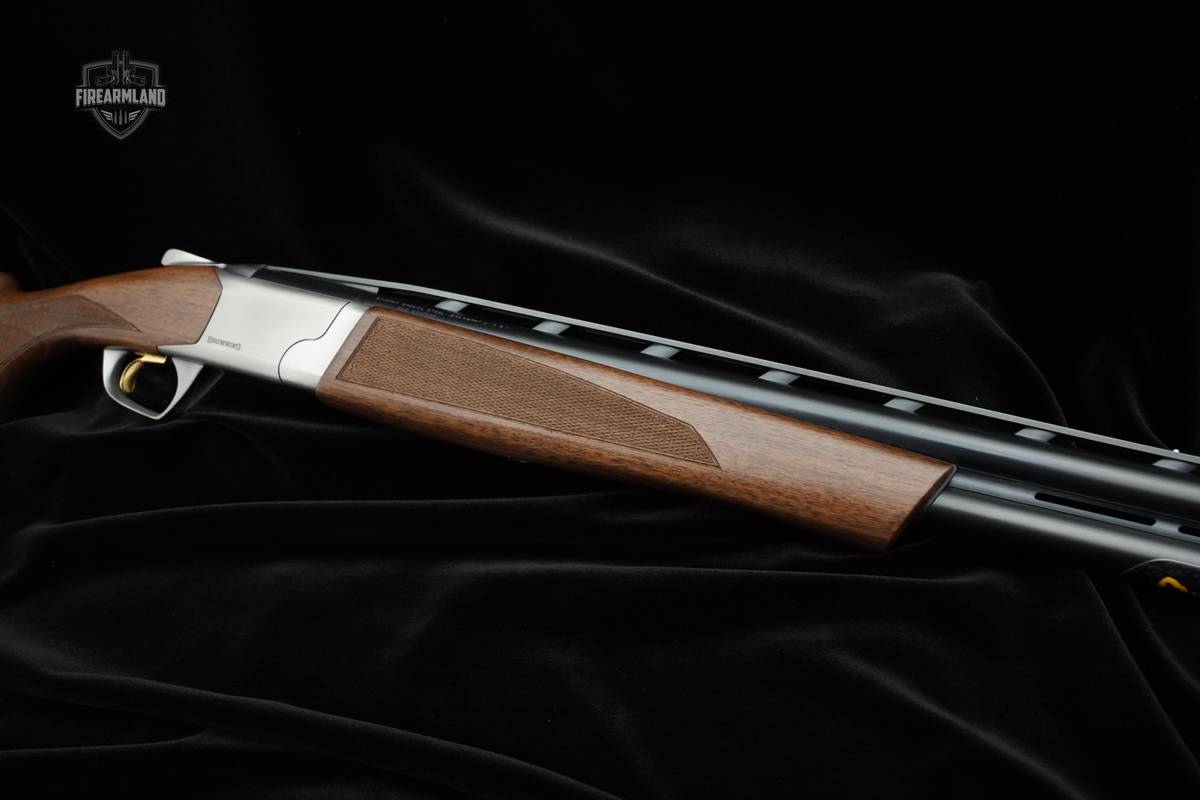 Browning Cynergy CX 12ga Shotgun 2018 32'' Barrell 7 included chokes O/U 12