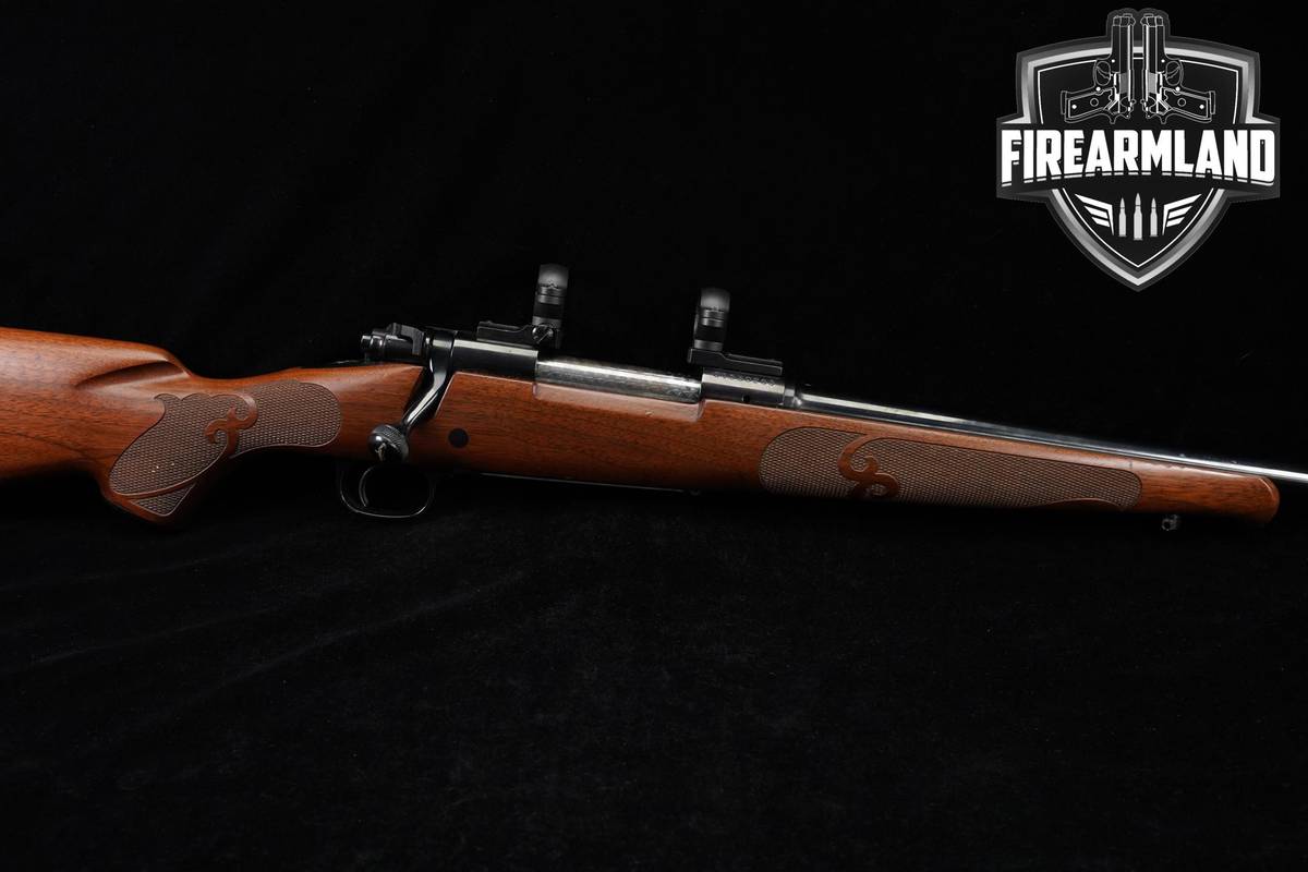Winchester Model 70 XTR Featherweight 30-06 22" Threaded Blued & Walnut