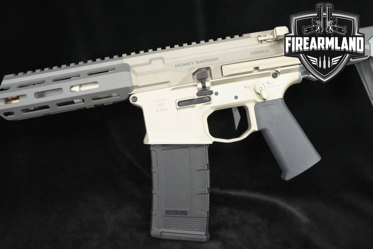 Q Honey Badger 300 Blackout AR-15 AR15 AR Tan Q-Honey Badger AR-15-AR15 SBR