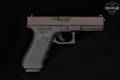 Glock G17 Gen4 USA 9mm Luger Two-Tone Tan & Black in Good Condition Image 4