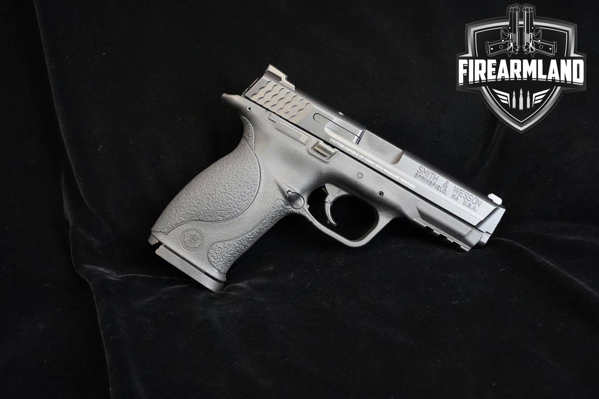 Smith & Wesson (S&W) M&P9 Full Size 9mm Armornite S&W-M&P9 M&P-9 +ORIG CASE