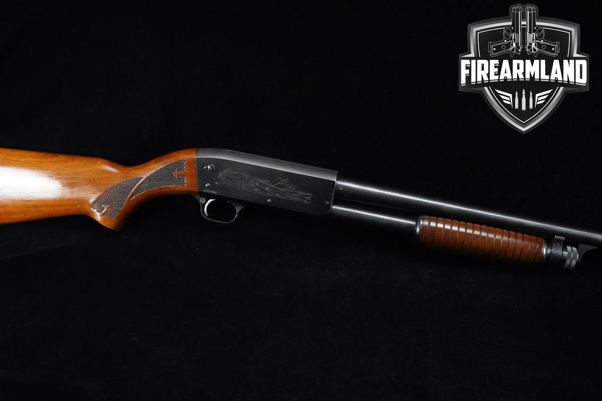 1967 Ithaca Model 37 Featherlight 12-Gauge 30" Blued & Walnut 2-3/4"