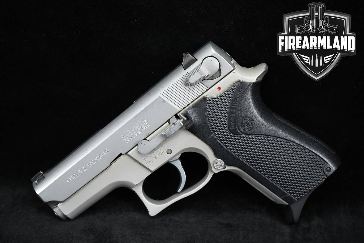Smith & Wesson Model 6906 Third Generation 9mm 3.5" +2 MAGS