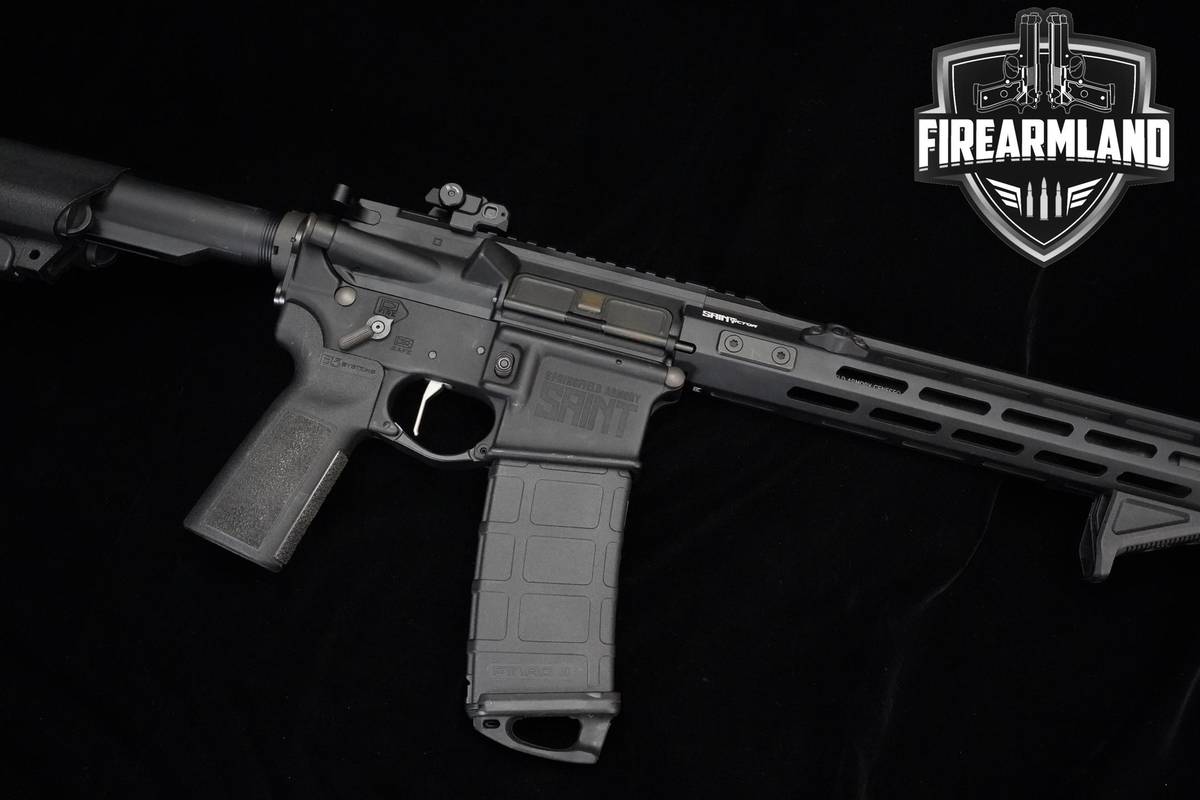 Springfield Armory Saint Victor 5.56 NATO 16" Springfield 3MAGS & ORIG CASE