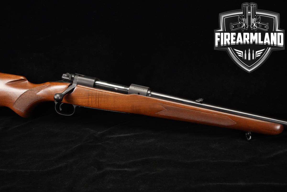1962 Winchester Model 70 Featherweight, Pre-64 264 Win Magnum 21.5" M70