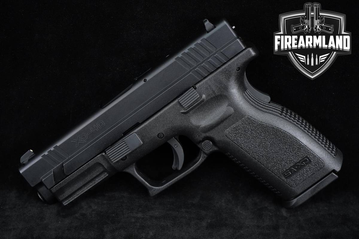 Springfield Armory XD 40-S&W 4" XD40 +2 MAGS & ORIG CASE