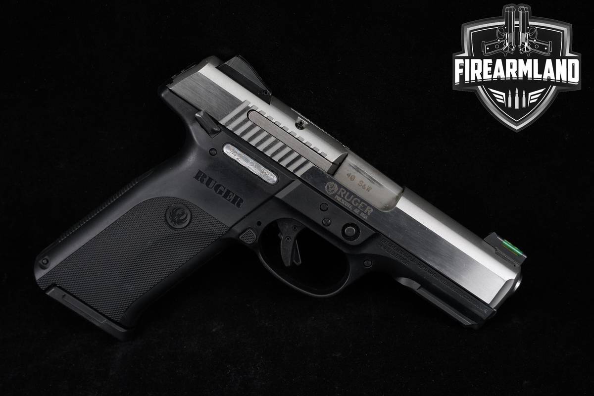 2011 Ruger SR40 40 S&W 4.14 Two-Tone +4 MAGS & ORIG CASE