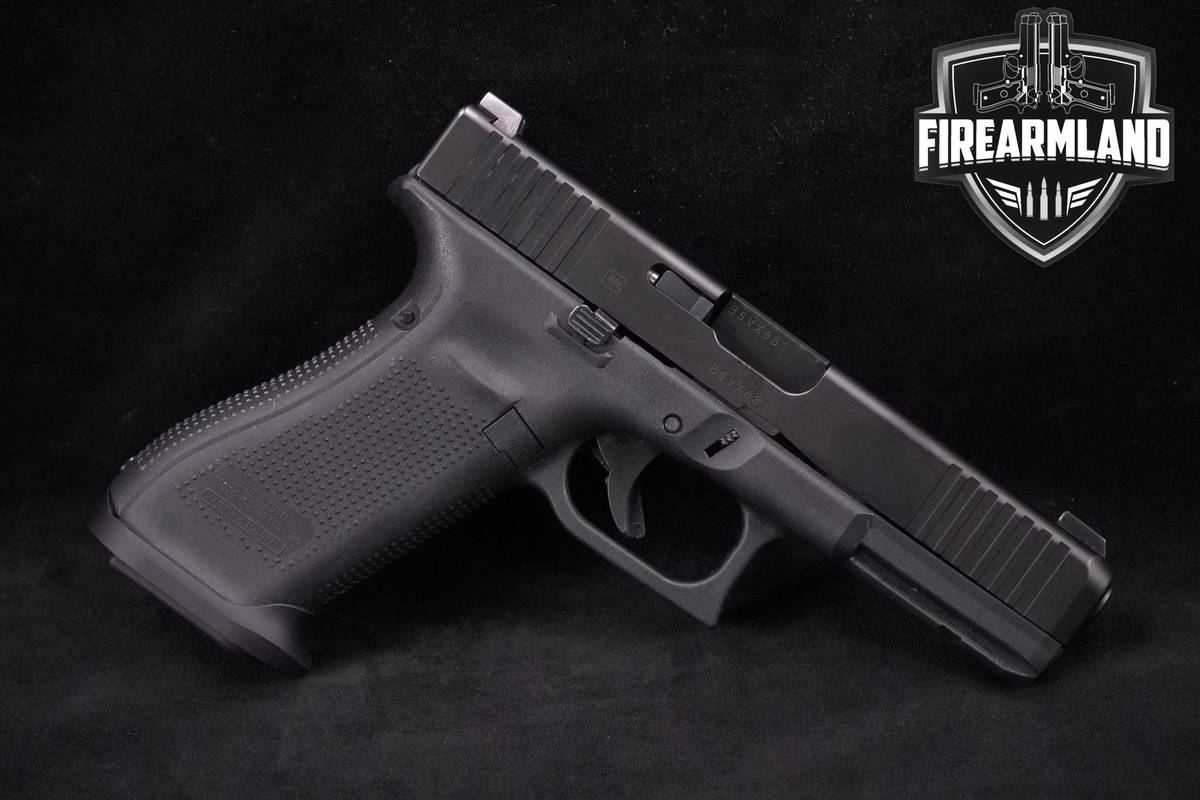 Glock 17 Gen5 9mm 4.49" G17 Gen 5 +4 MAGS & ORIG CASE