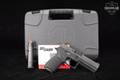 Sig Sauer P320 Full-Size 9mm Luger Black in Excellent Condition Image 2