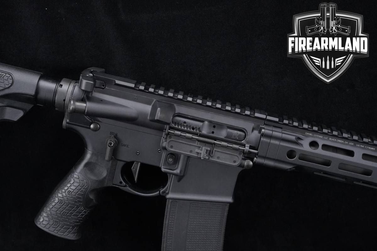 Daniel Defense DDM4 V7 Pro 5.56 NATO AR-15 AR15 18" +ORIG CASE & GEISSELE