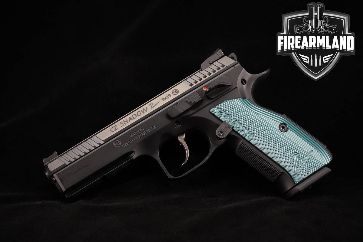 CZ Shadow 2 Black & Blue 9mm 4.6 +3 MAGS & ORIG CASE