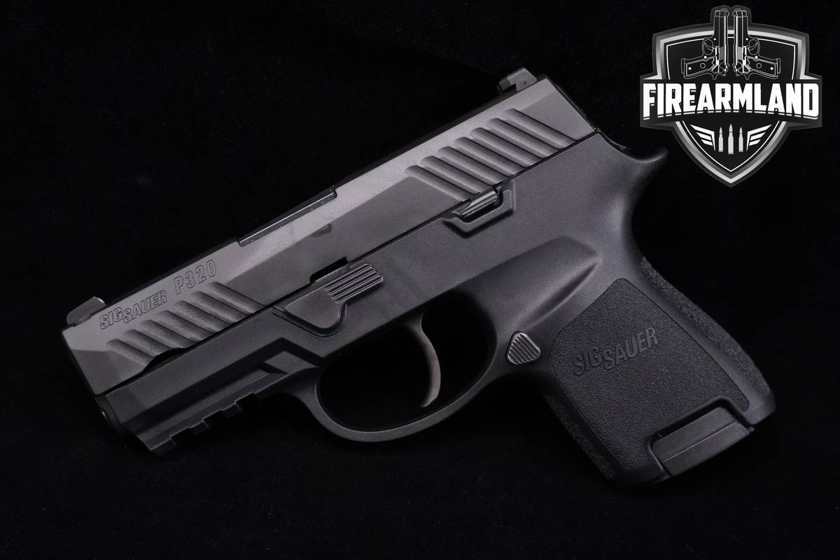 Sig Sauer P320 Subcompact 9mm 3.6 P-320 +4 MAGS, ORIG CASE & HOLSTER