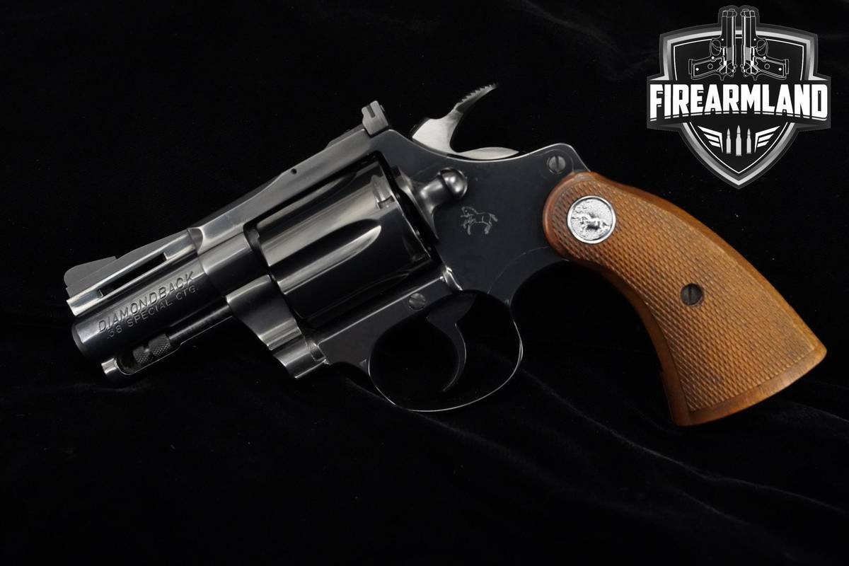 MINT! 1976 Colt Diamondback 38 Special 2.5" Colt-Diamondback VENT RIB Snake