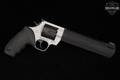 Taurus Raging Hunter 44H .44 Rem Magnum Two-Tone Stainless & Black in Very Good Condition Image 3