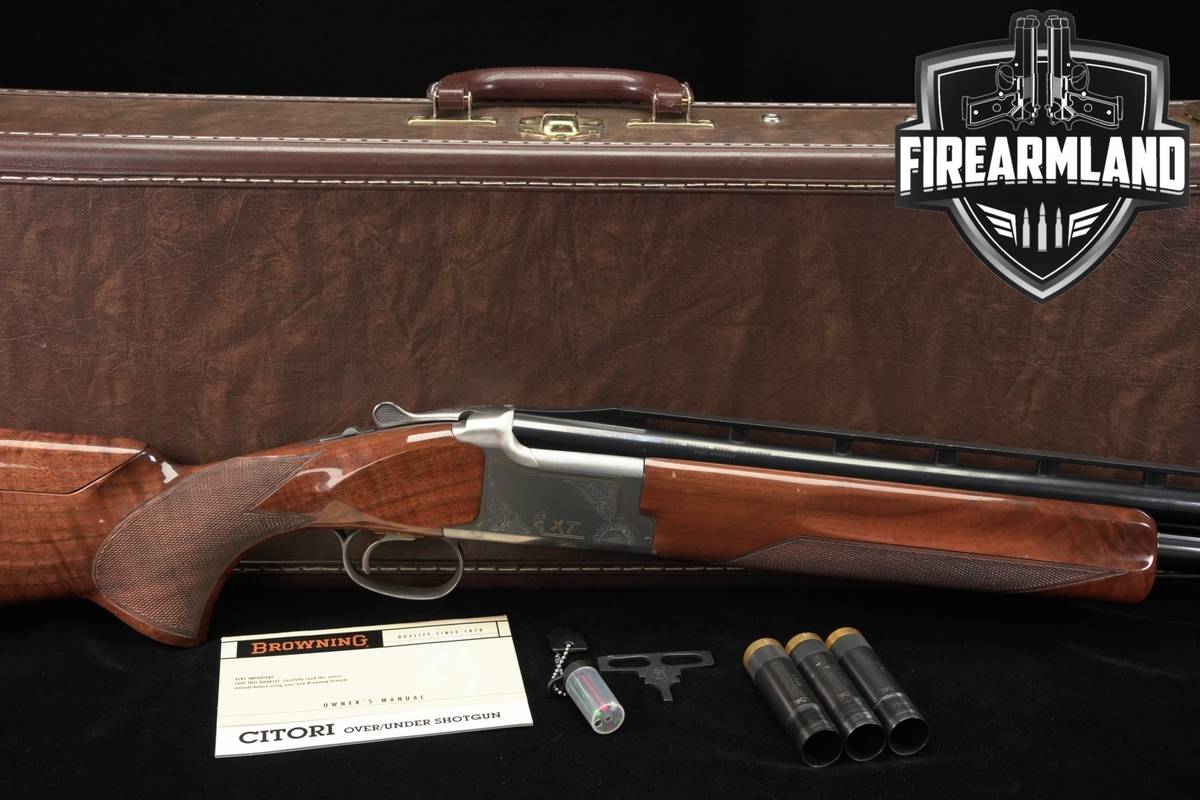 Browning Citori XT Trap 12-Gauge 30" Silver & Walnut +ADJ COMB & ORIG CASE