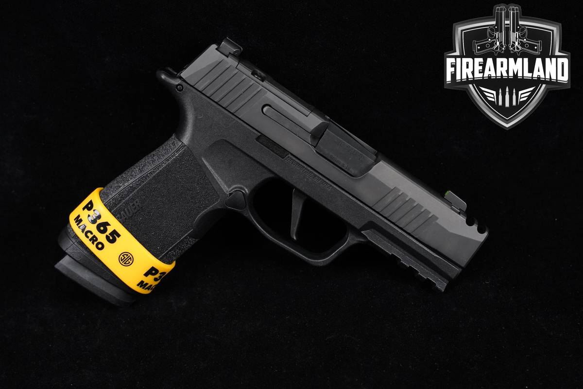 COMPENSATED Sig Sauer P365 Xmacro Comp X-Macro 9mm 3.1" +2 MAGS & ORIG CASE