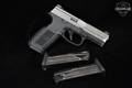 FN Herstal (FNH) FNS-9 9mm Luger (9x19 Para) Two-Tone in Good Condition Image 2