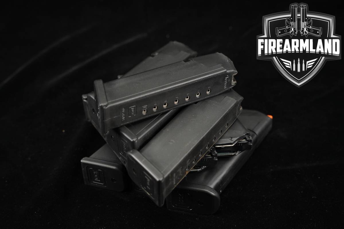 TEN (10) Glock 17 G17 Compliant Round Magazines 9mm Luger Mags