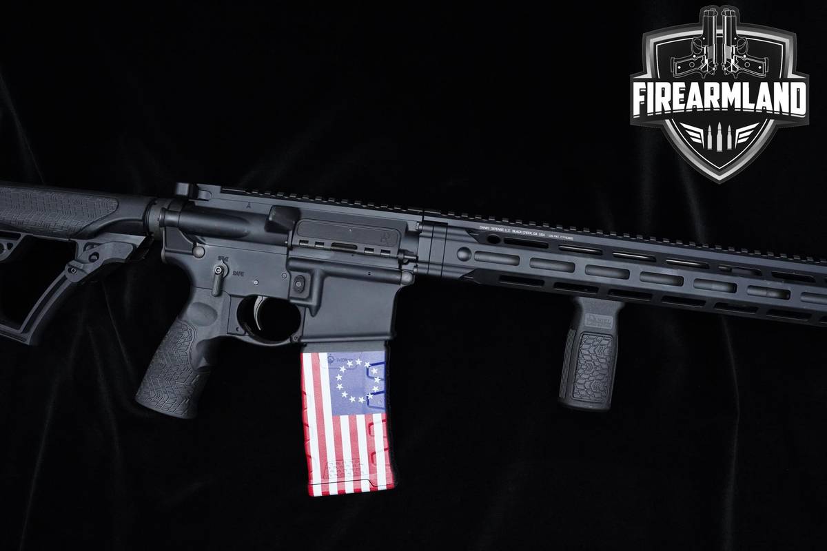 Daniel Defense DDM4V7 16" AR-15 AR15 AR DDM4V7 DDM4-V7 +2 MAGS & ORIG CASE