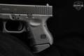 Glock 27 Gen3 .40 S&W Black in Excellent Condition Image 4