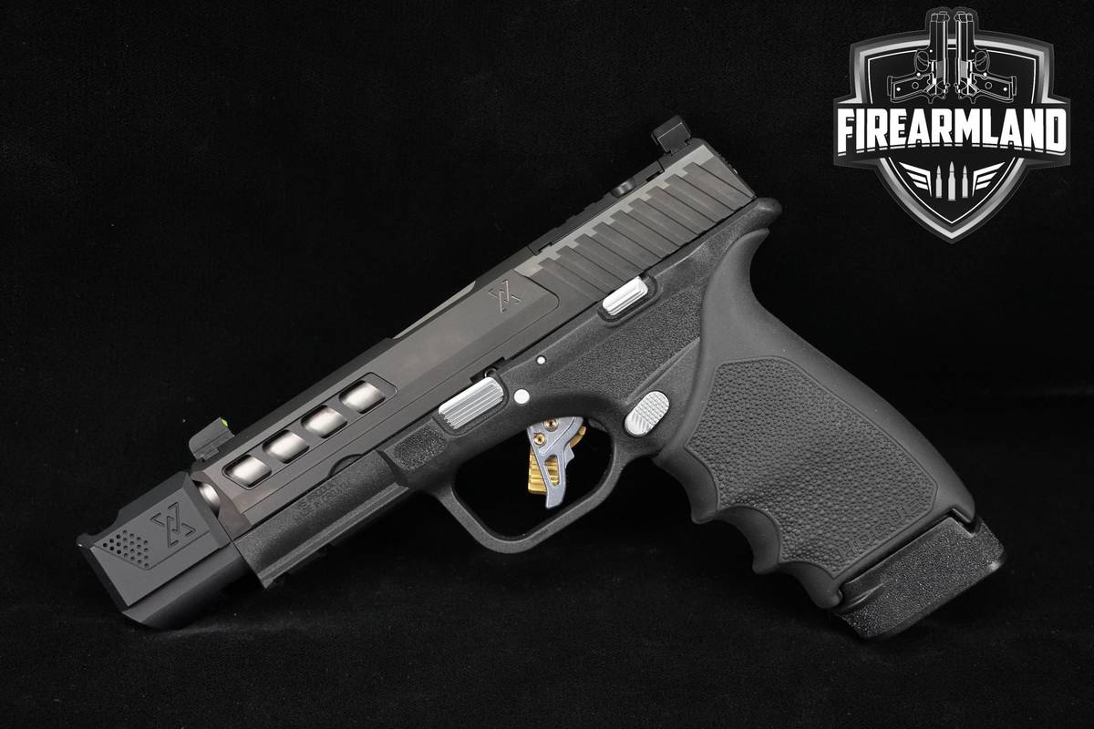 Springfield Armory Hellcat Pro OSP COMP 9mm 4.4" Pistol +4 MAGS & ORIG CASE