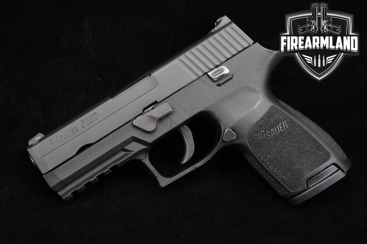 Sig Sauer P250 45 ACP Nitron P250-Compact P250C +4 MAGS, OG CASE & HOLSTER